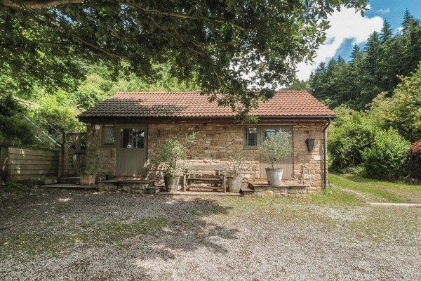 Cottage | Front of property
