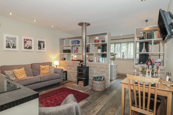 Cottage | Interior