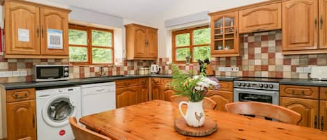 Cottage | Interior