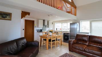 Cottage | Living area