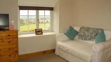 Cottage | Living room | TV, DVD player