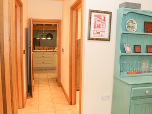 Cottage | Bahagian dalam