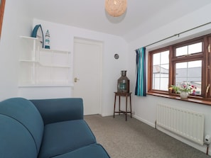 Cottage | Living area