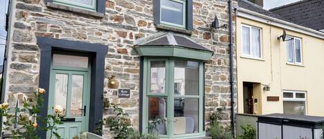 Cottage | Outdoor dining