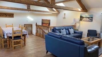 Cottage | Living area | Fireplace