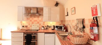 Horseshoe Cottage