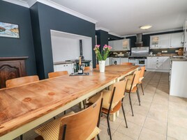 村舍 | 私人厨房 | 洗碗机、厨具/餐具