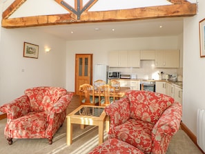 Living room - Swift Cottage (Brampton)