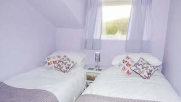 2 habitaciones, decoración personalizada y muebles diferentes