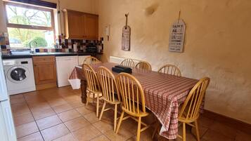 Cottage | Interior