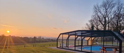 Piscine extérieure, piscine chauffée