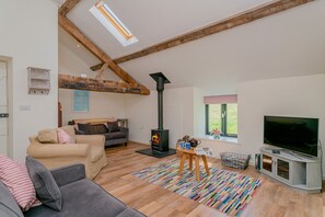 Cottage | Interior - The Hayloft (Mold)