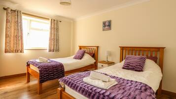 2 bedrooms, individually decorated, individually furnished, free WiFi