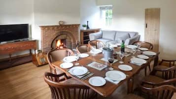 Cottage | Interior