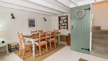 Cottage | Dining