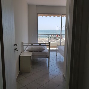 Panoramic Studio, Multiple Beds, Non Smoking