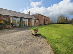 Cottage | Exterior - The Barn (Ellesmere)