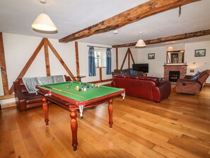 Cottage | Interior