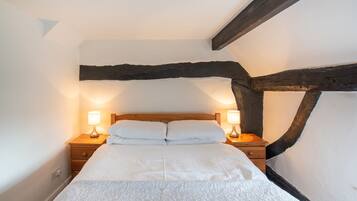 Cottage | 3 bedrooms, individually decorated, individually furnished, free WiFi