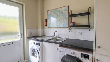 Cottage | Interior