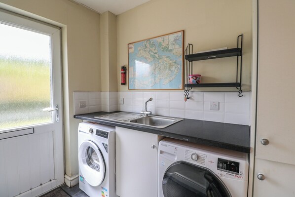 Cottage | Interior