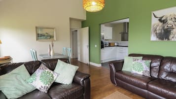 Cottage | Interior