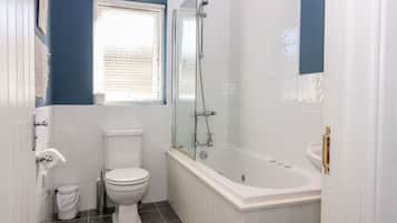 Mökki | Kylpyhuone | Suihku