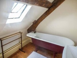 Cottage | Bathroom | Shower