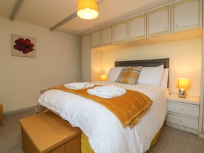 Cottage | Interior