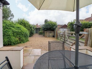 Cottage | Outdoor dining
