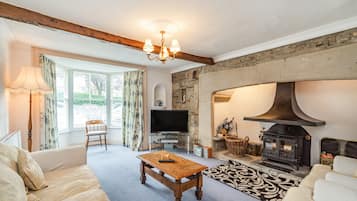 Cottage | Interior
