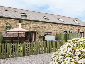 Cottage | Exterior