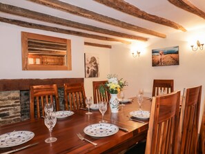 Dining - Lower West Curry Farmhouse (Launceston)