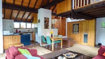 Cottage | Interior