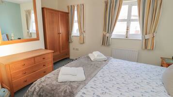 Cottage | 4 bedrooms, individually decorated, individually furnished, free WiFi