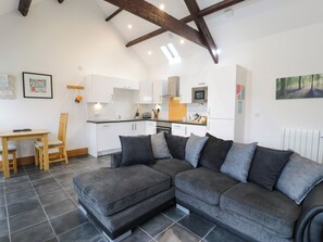 Cottage | Living area