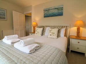 Cottage | 3 bedrooms, individually decorated, individually furnished, free WiFi - Pheasant Cottage (Ilfracombe)