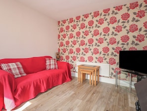 Cottage | Living area | TV - The Farmhouse (Llanfairpwllgwyngyll)