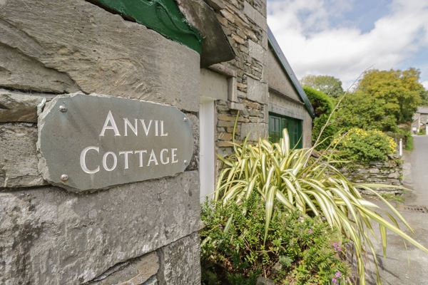 Cottage | Interior