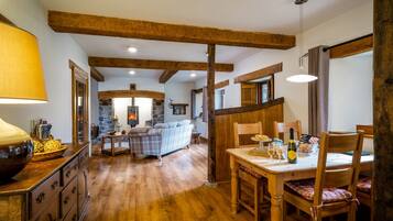Cottage | Interior