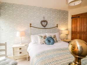 3 bedrooms, individually decorated, individually furnished, free WiFi - Stockwell Hall Cottage (Carlisle)