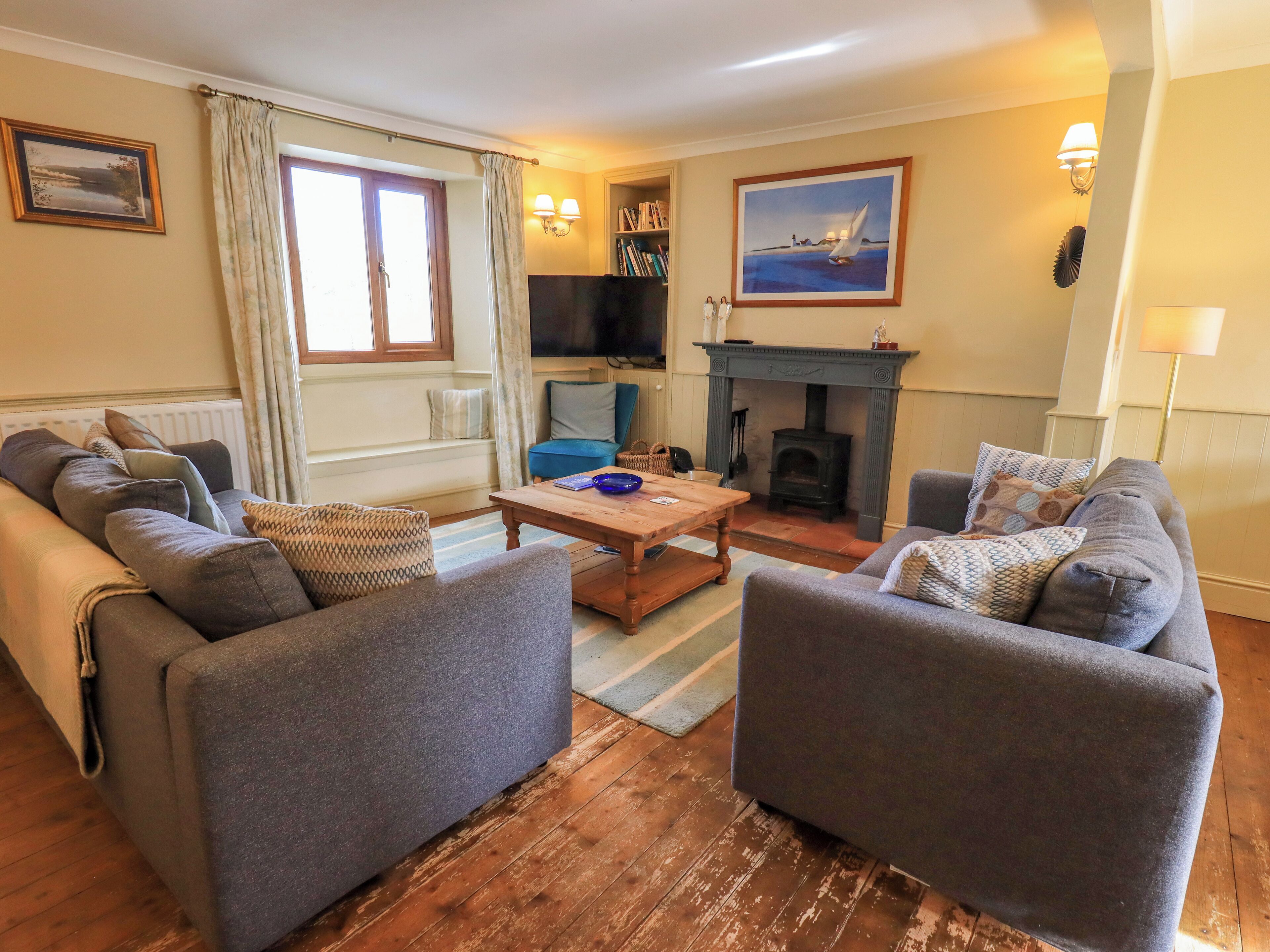 Cottage | Living area