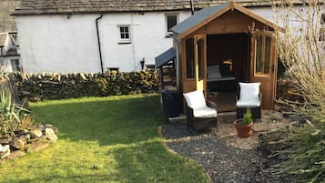 Cottage | Property grounds