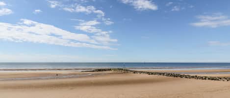 Cottage | Beach