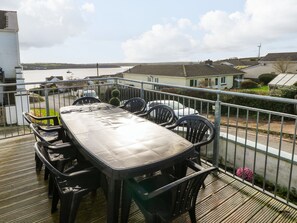 Casa de campo | Opções para refeição ao ar livre