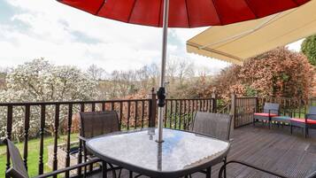 Cottage | Outdoor dining