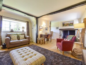 Cottage | Living room | TV, DVD player - Michaelmas Cottage (Exeter)