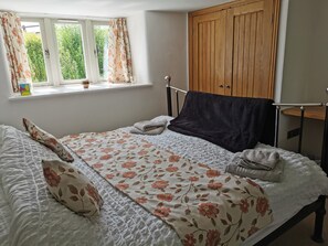 Mökki | 2 makuuhuonetta, yksilöllisesti sisustettu, yksilöllisesti kalustettu