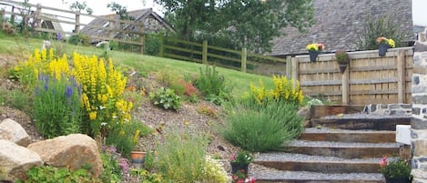 Cottage | Property grounds