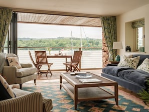 Cottage | Living area | TV, DVD player